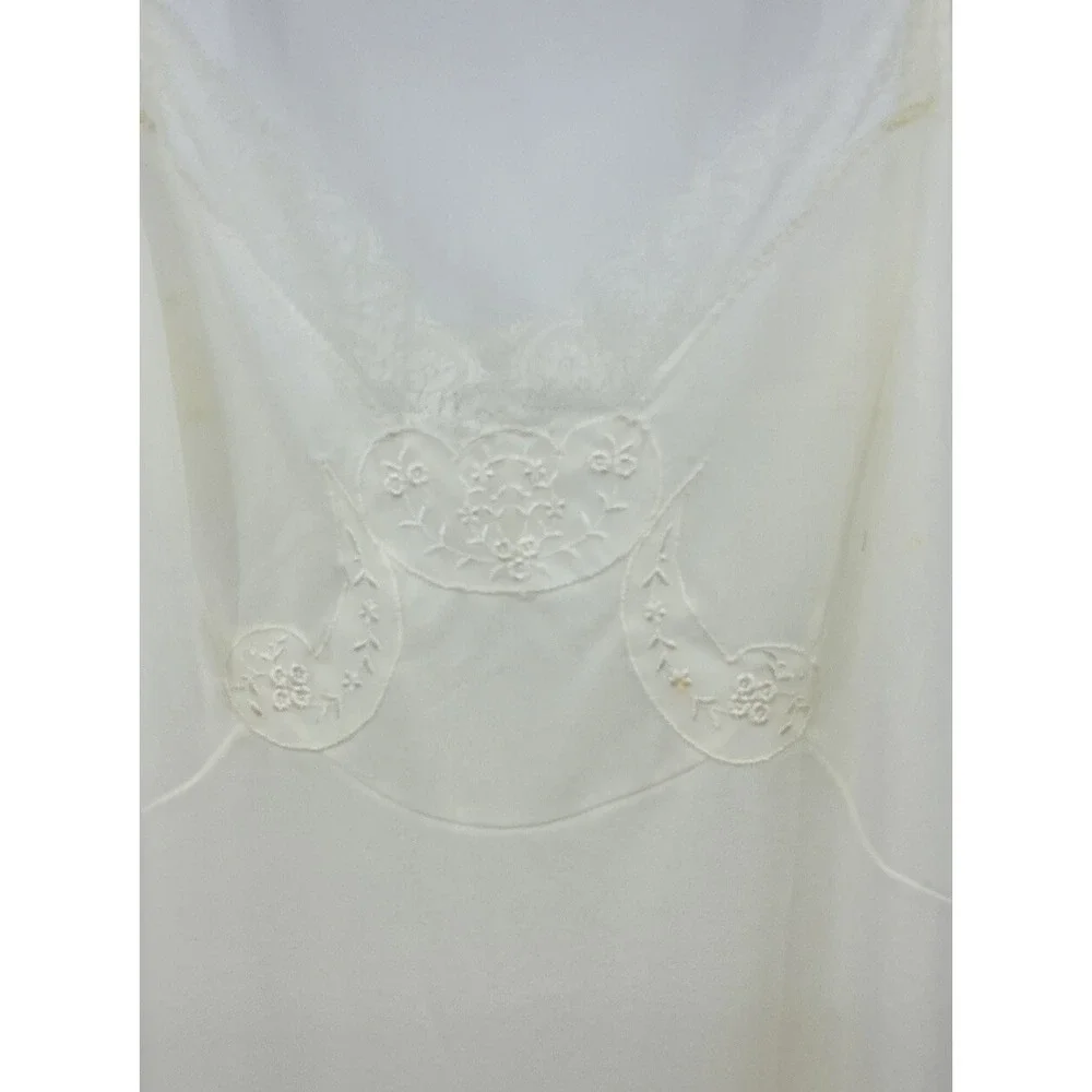 Vintage Vassarette Nylon Crepelon Full Slip Ivory Lace Trim Size A 34